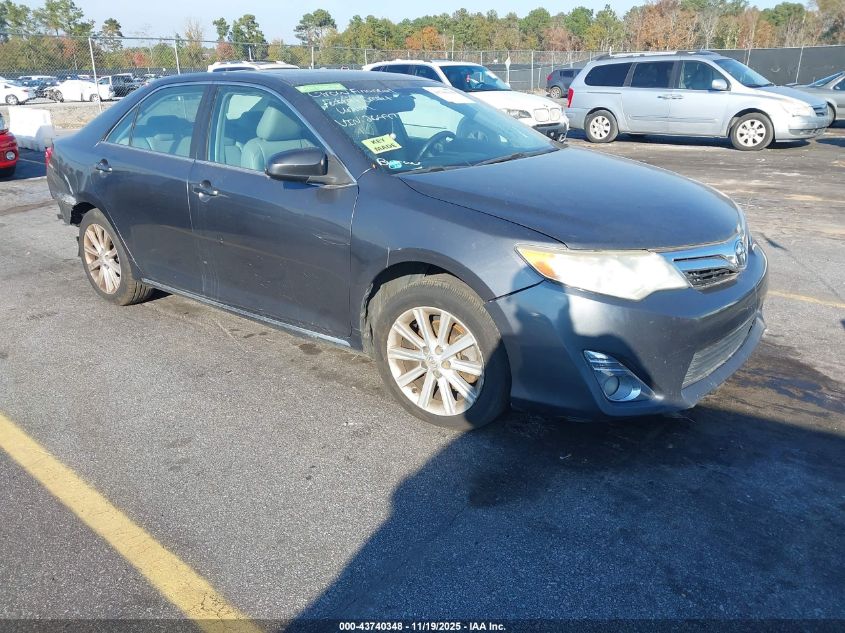 TOYOTA CAMRY XLE
