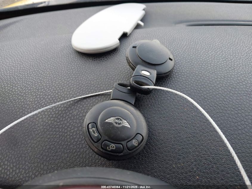 2007 Mini Cooper S VIN: WMWMF73577TL83456 Lot: 43740364