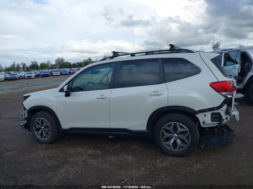 2022 Subaru Forester Premium VIN: JF2SKAEC5NH507160 Lot: 43740380