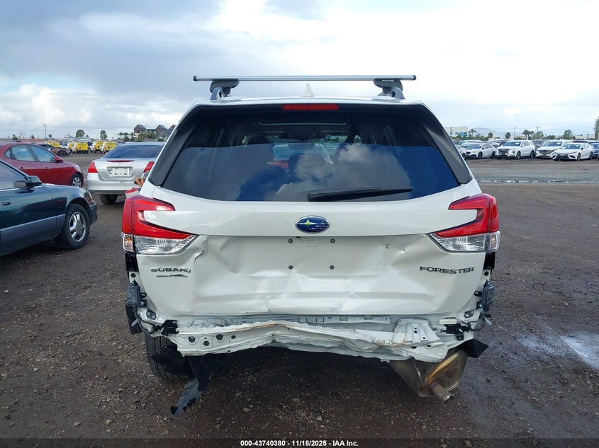 2022 Subaru Forester Premium VIN: JF2SKAEC5NH507160 Lot: 43740380