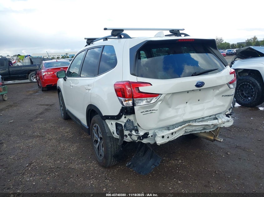 JF2SKAEC5NH507160 2022 SUBARU FORESTER photo no. 3