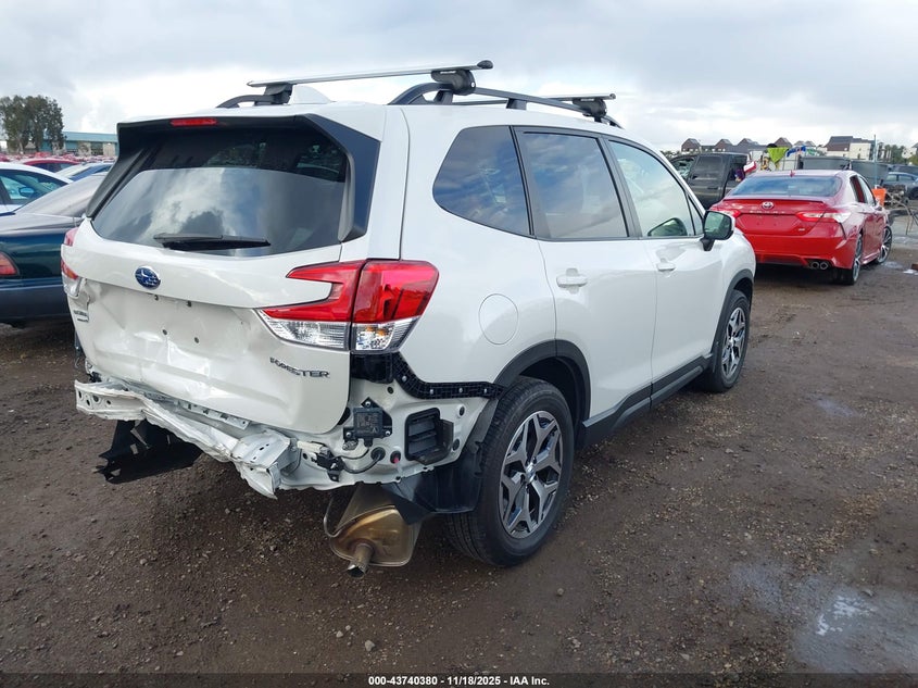 JF2SKAEC5NH507160 2022 SUBARU FORESTER photo no. 4