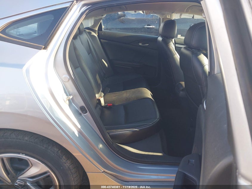 2019 HONDA CIVIC auction photo 8