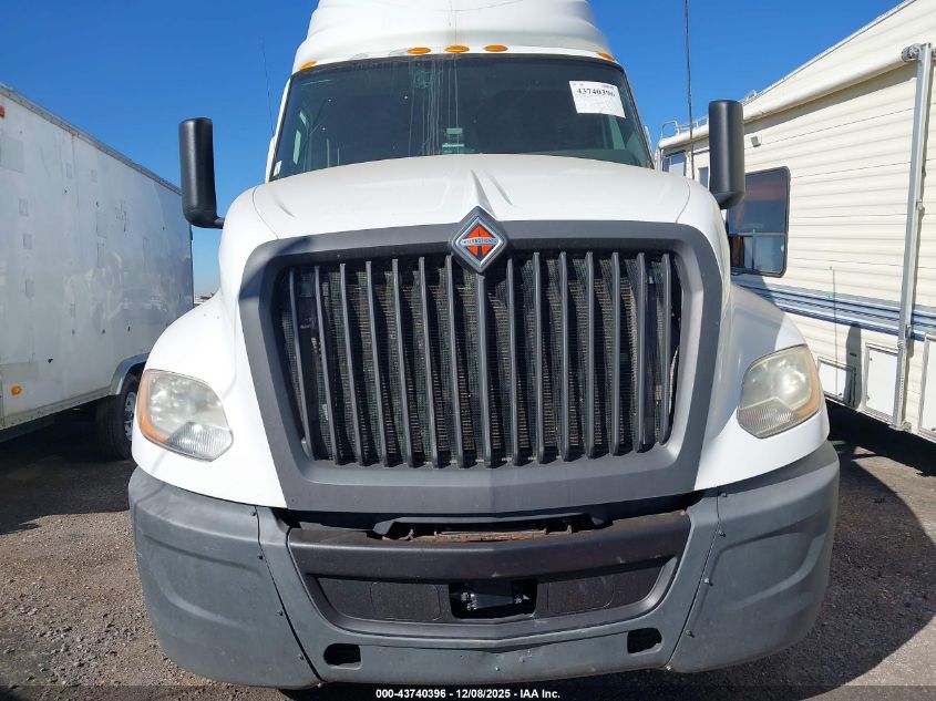 2018 International Lt VIN: 3HSDZAPR0JN355557 Lot: 43740396