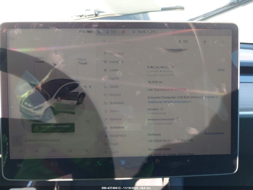 2022 Tesla Model Y Long Range Dual Motor All-Wheel Drive VIN: 7SAYGDEE1NF434806 Lot: 43740413