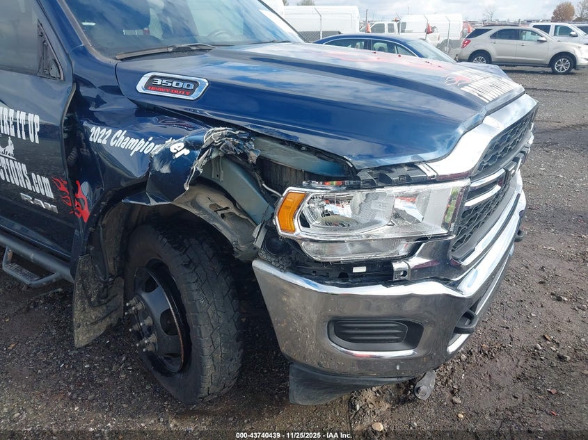 2022 Ram 3500 Tradesman 4X2 8' Box VIN: 3C63RPGL1NG267315 Lot: 43740439