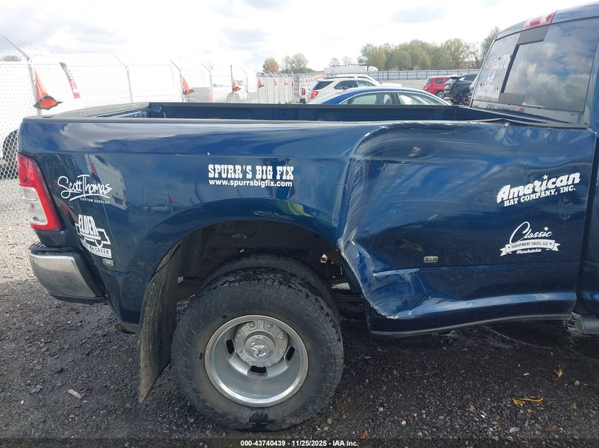 2022 Ram 3500 Tradesman 4X2 8' Box VIN: 3C63RPGL1NG267315 Lot: 43740439