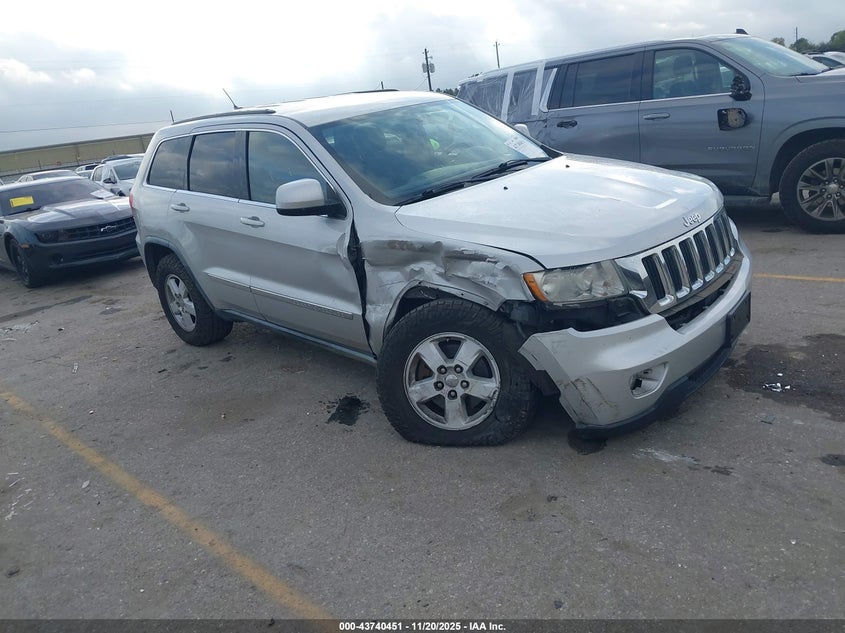 JEEP GRAND CHEROKEE LAREDO