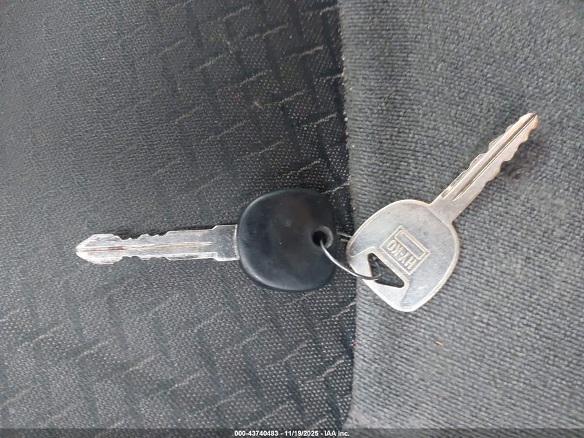 2004 Chevrolet Avalanche 1500 VIN: 3GNEK12T44G244224 Lot: 43740483