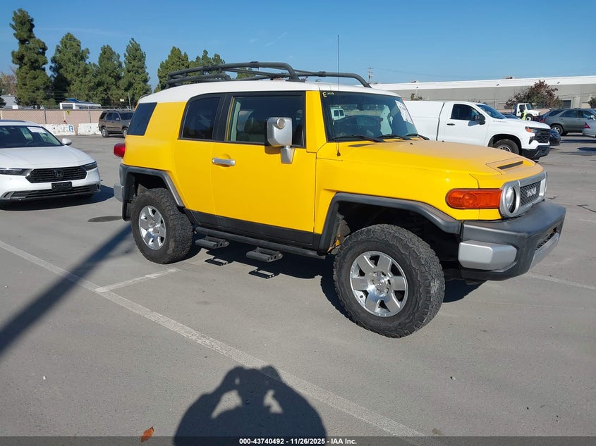 JTEBU11F170082591 2007 Toyota Fj Cruiser auction photo 1