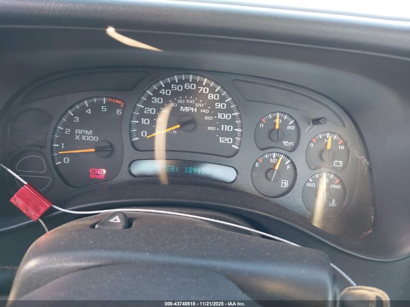 2006 Chevrolet Silverado 2500Hd Work Truck VIN: 1GCHC24U46E284683 Lot: 43740518