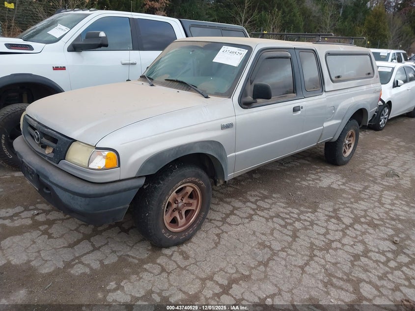 4F4YR17E23TM19235 2003 MAZDA B-SERIES photo no. 2