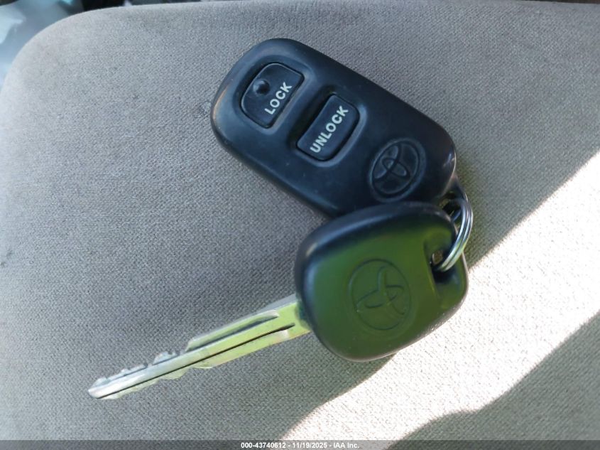 2005 Toyota Corolla Le VIN: 1NXBR32E95Z493035 Lot: 43740612