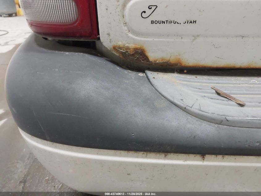 2001 Dodge Durango VIN: 1B4HS28N71F625757 Lot: 43740613