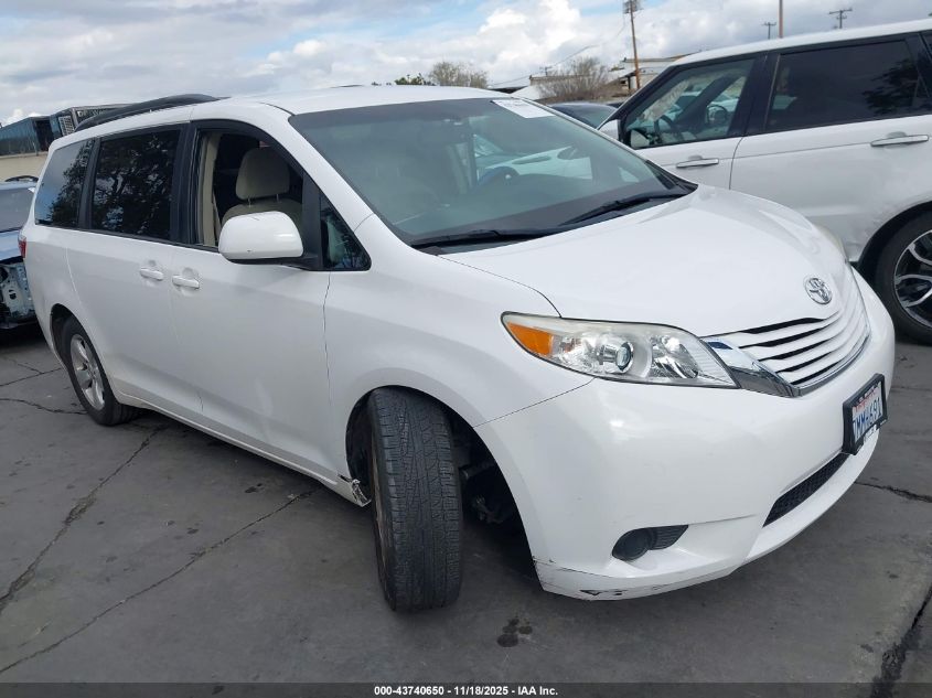 TOYOTA SIENNA LE 8 PASSENGER