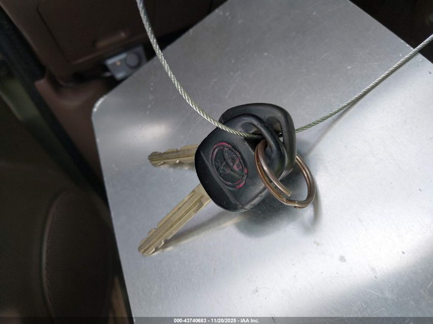 2000 Toyota 4Runner Limited V6 VIN: JT3GN87R1Y0167485 Lot: 43740683