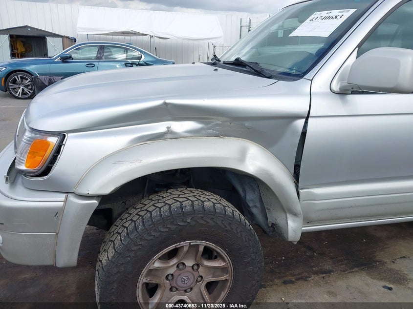 2000 Toyota 4Runner Limited V6 VIN: JT3GN87R1Y0167485 Lot: 43740683