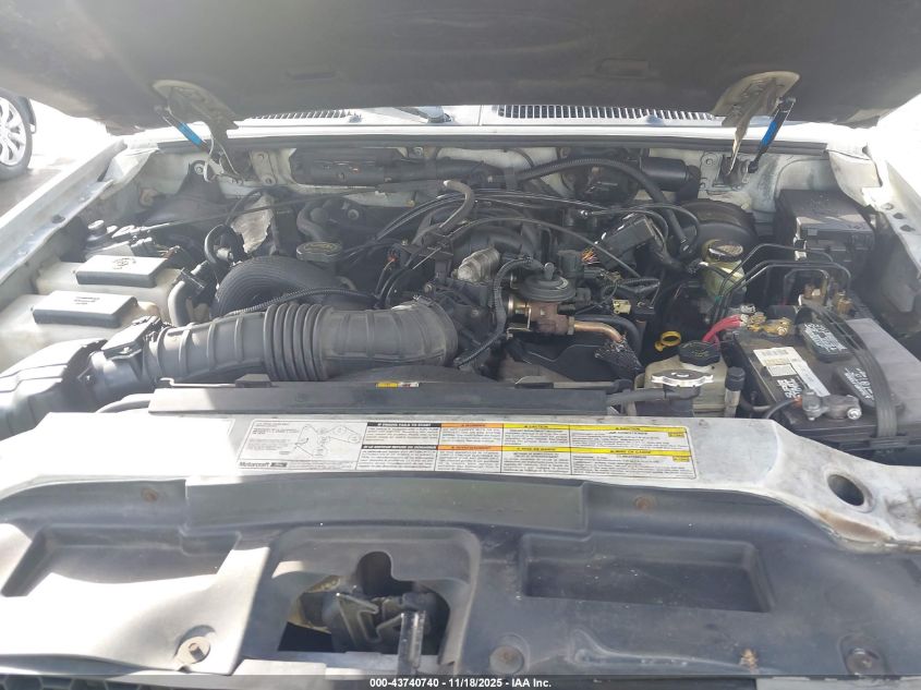 2001 Ford Explorer Sport Trac VIN: 1FMZU67E41UC08243 Lot: 43740740