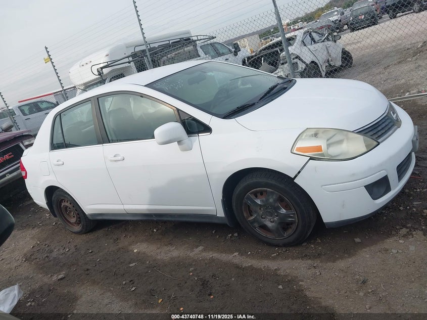 2008 Nissan Versa 1.8S VIN: 3N1BC11E48L447058 Lot: 43740748