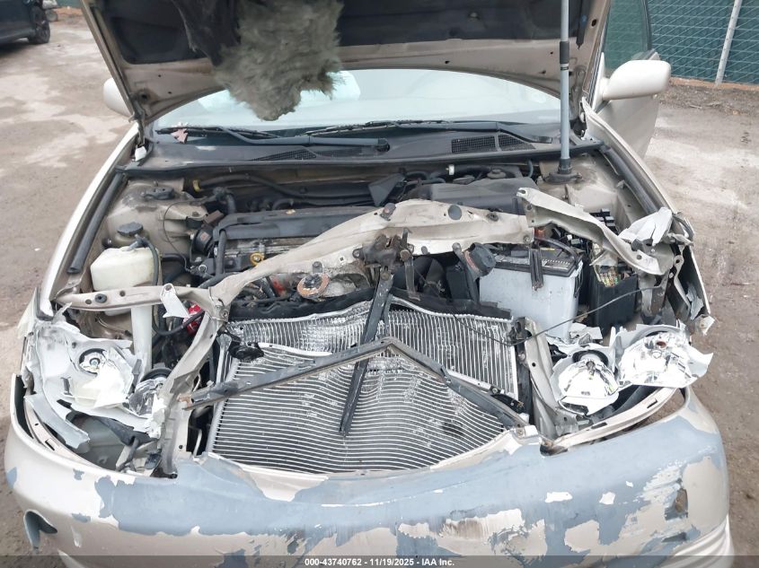 2003 Toyota Camry Le VIN: 4T1BE32K93U208686 Lot: 43740762