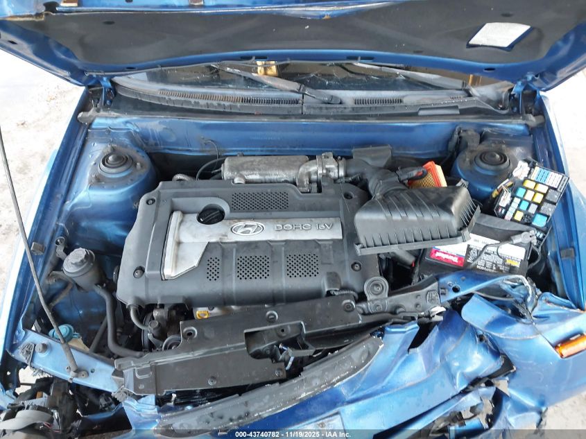 2004 Hyundai Elantra Gls/Gt VIN: KMHDN46D44U869179 Lot: 43740782