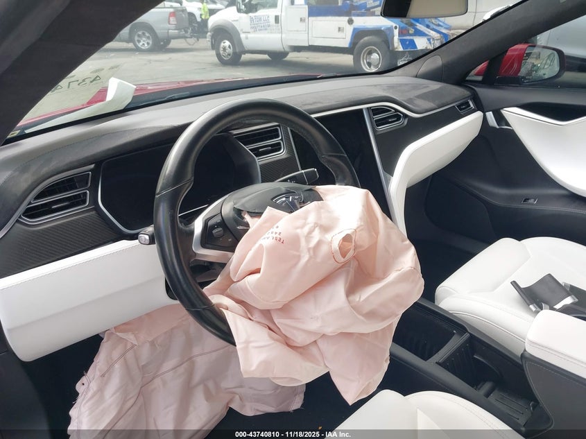 2017 Tesla Model S 60/75 VIN: 5YJSA1E10HF193356 Lot: 43740810