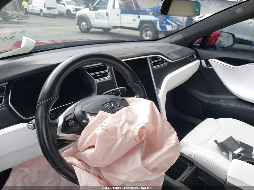 2017 Tesla Model S 60/75 VIN: 5YJSA1E10HF193356 Lot: 43740810