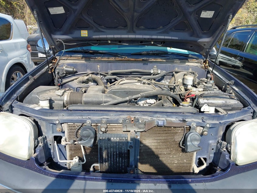 5TBRT34162S225972 2002 TOYOTA TUNDRA photo no. 10