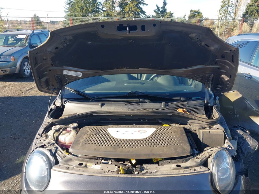 2014 Fiat 500E Battery Electric VIN: 3C3CFFGE6ET208561 Lot: 43740865