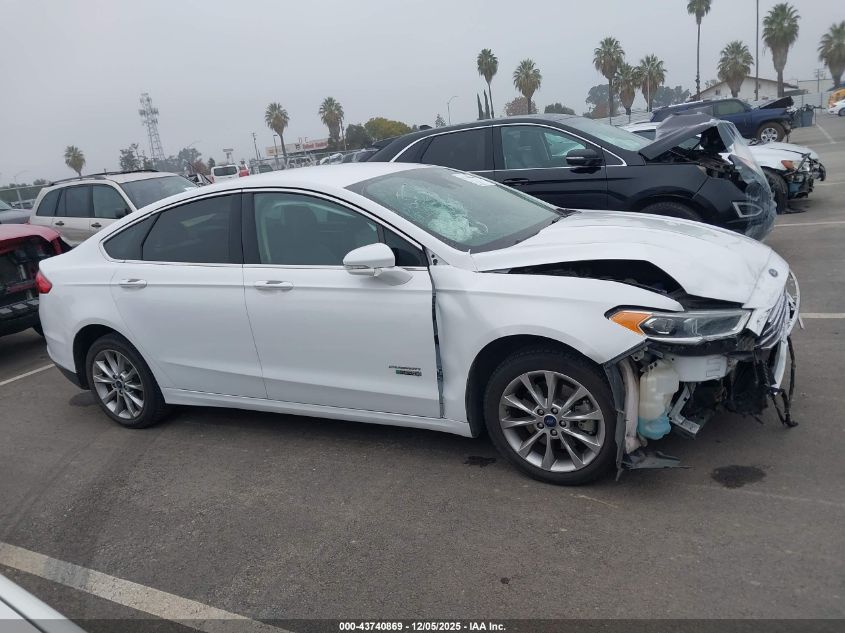 2018 Ford Fusion Energi Se Luxury VIN: 3FA6P0PUXJR246253 Lot: 43740869