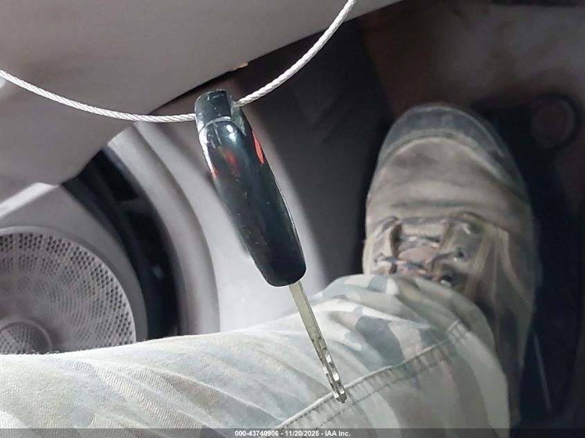 2009 Honda Civic Lx VIN: 19XFA16529E039709 Lot: 43740906