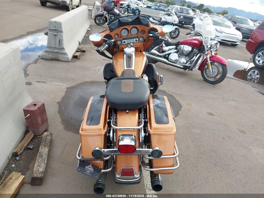 2008 Harley-Davidson Flhtcui 105Th Anniversary Edition VIN: 1HD1FC4498Y648272 Lot: 43740939