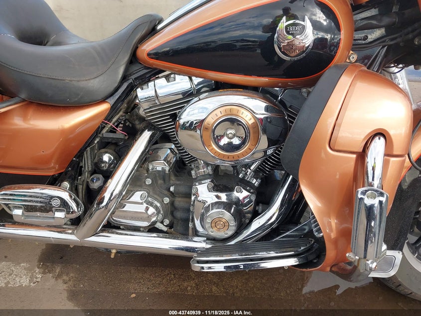 2008 Harley-Davidson Flhtcui 105Th Anniversary Edition VIN: 1HD1FC4498Y648272 Lot: 43740939