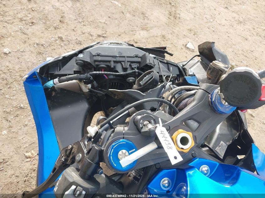 2025 Suzuki Gsx-R1000 R VIN: JS1DM11H4S7100705 Lot: 43740942