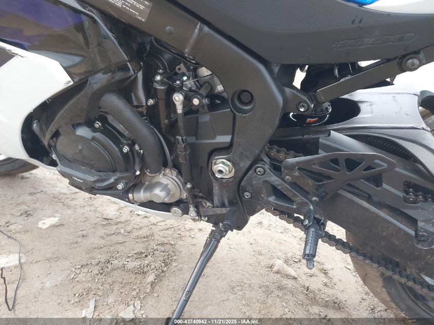 2025 Suzuki Gsx-R1000 R VIN: JS1DM11H4S7100705 Lot: 43740942