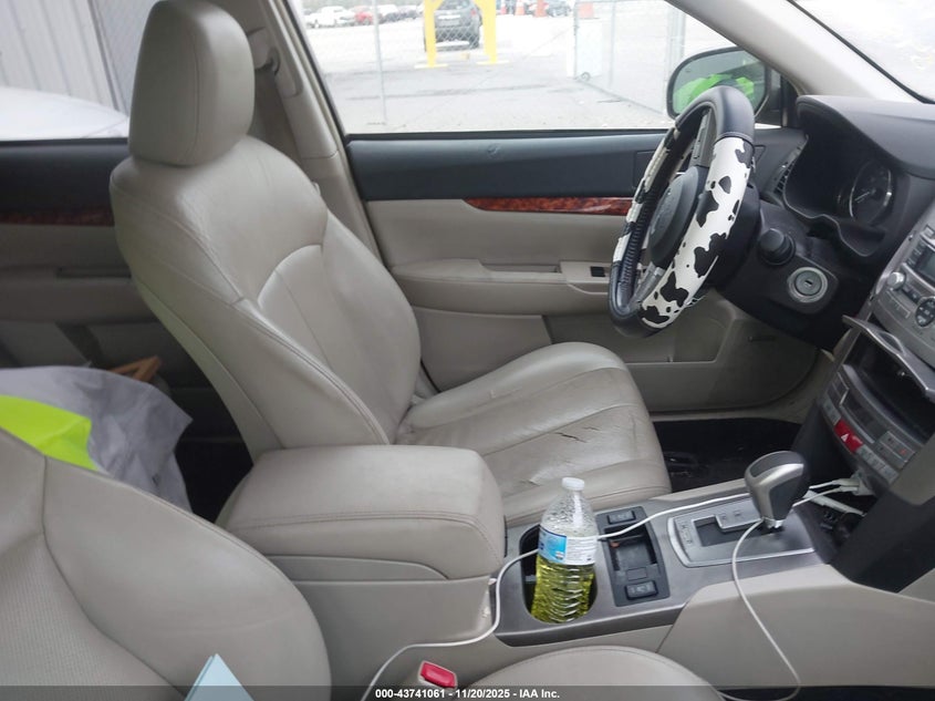 4S4BRCKC7B3398201 2011 SUBARU OUTBACK photo no. 5