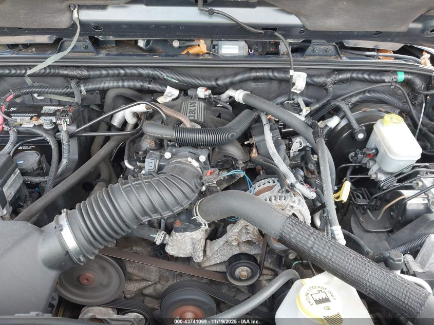 2008 Jeep Wrangler Sahara VIN: 1J4FA54178L565406 Lot: 43741069