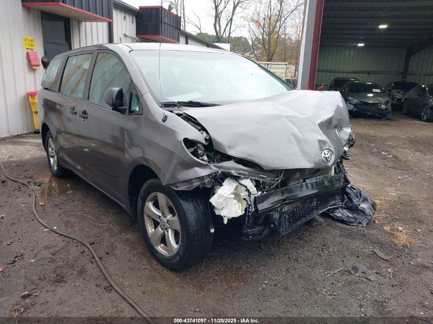 TOYOTA SIENNA BASE 7 PASSENGER