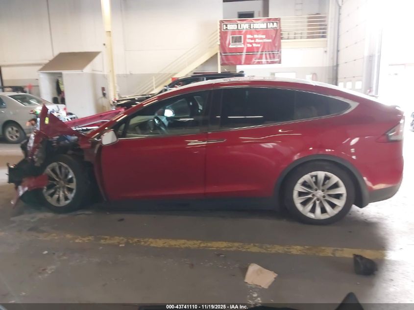 2016 Tesla Model X 60D/70D/75D/90D/P100D VIN: 5YJXCBE26GF027730 Lot: 43741110