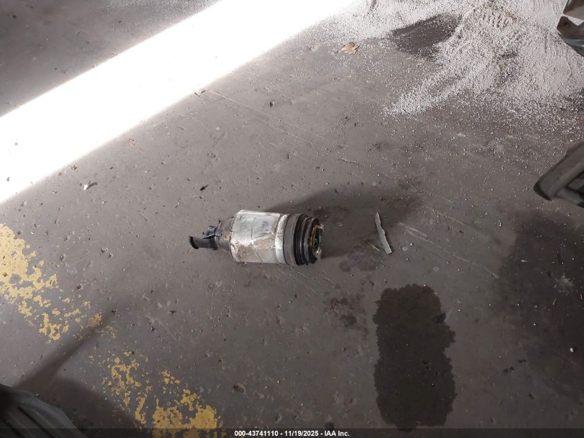 2016 Tesla Model X 60D/70D/75D/90D/P100D VIN: 5YJXCBE26GF027730 Lot: 43741110