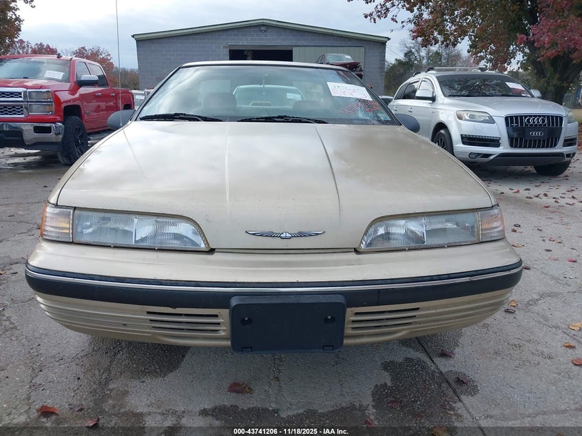 1990 Ford Thunderbird VIN: 1FAPP6040LH137192 Lot: 43741206