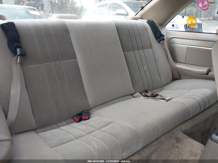 1990 Ford Thunderbird VIN: 1FAPP6040LH137192 Lot: 43741206