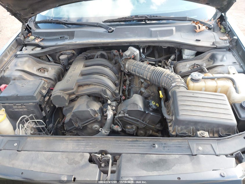 2008 Dodge Magnum VIN: 2D4FV47T88H111960 Lot: 43741259