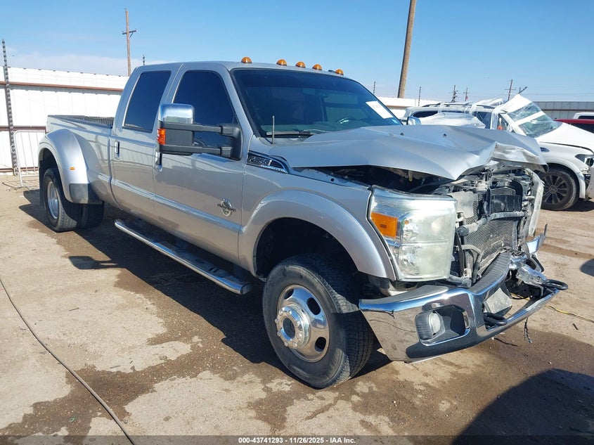 2015 FORD F-350 LARIAT