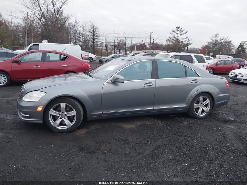 2011 Mercedes-Benz S 550 4Matic VIN: WDDNG8GB7BA365639 Lot: 43741319