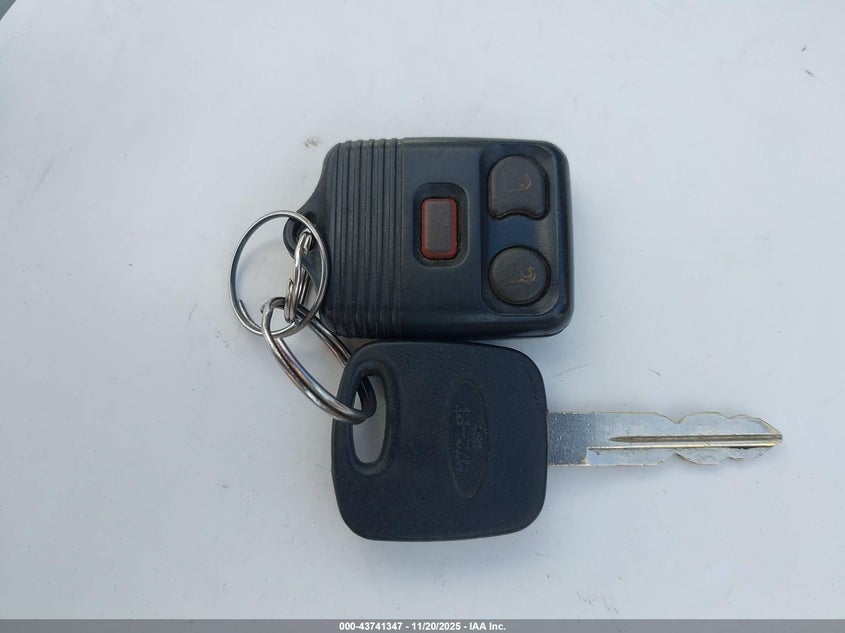 2001 Ford F-150 King Ranch Edition/Lariat/Xlt VIN: 1FTRW08L01KF90551 Lot: 43741347