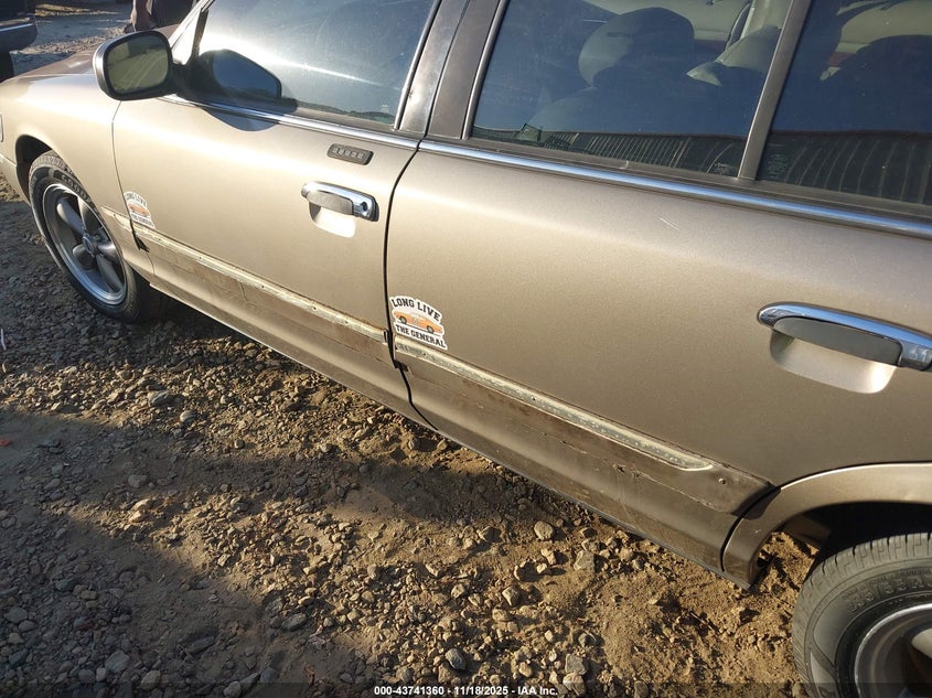 2001 Mercury Grand Marquis Gs VIN: 2MEFM74W11X714002 Lot: 43741360