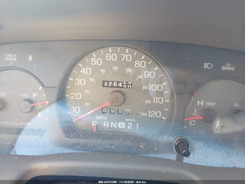 2001 Mercury Grand Marquis Gs VIN: 2MEFM74W11X714002 Lot: 43741360