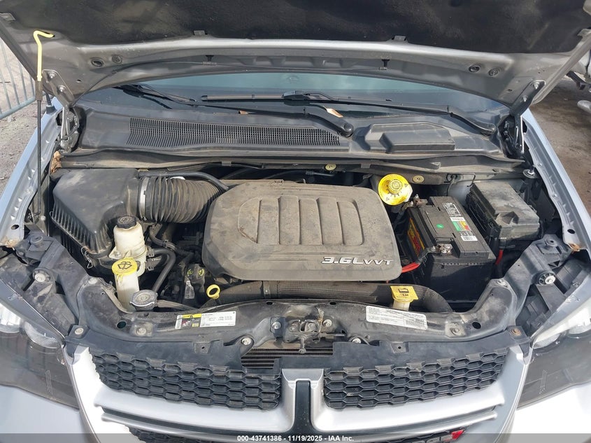 2017 Dodge Grand Caravan Gt VIN: 2C4RDGEG8HR825375 Lot: 43741386