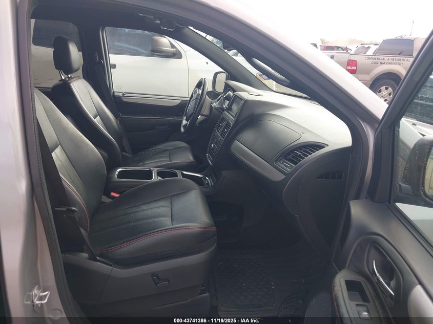 2C4RDGEG8HR825375 2017 DODGE CARAVAN photo no. 5